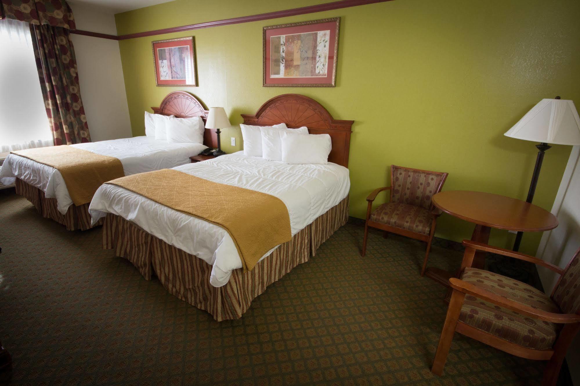 Budget Host Inn And Suites Cameron Zewnętrze zdjęcie